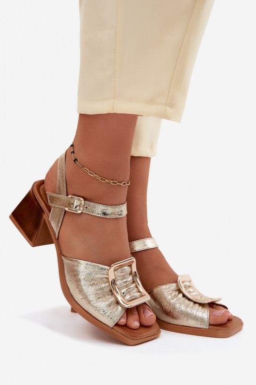 Sandalias de mujer Femenino con tacones con hebillas Artiker 58C2033 color dorado