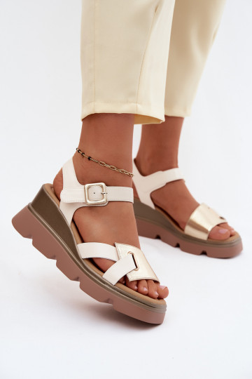 Sandalias de plataforma Artiker 58C0312 color arena y dorado 2