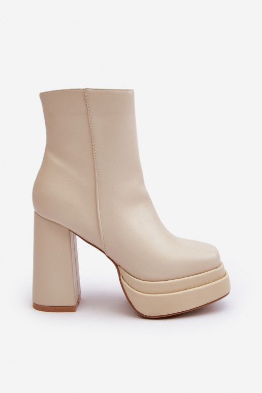 Femenino Botas en un puesto alto y plataforma color marfil Sandstra