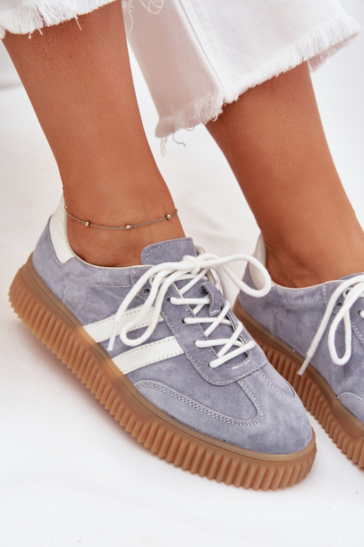 de gamuza Zapatillas modelo zapatos. Femenino con una plataforma color azul Tiene querisae