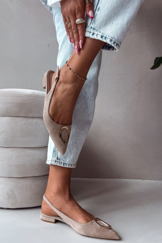 Sandalias de mujer con tacón ancho y adornos de color arena de Sparkle