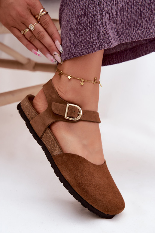 Sandalias de cuero de ante con dedos cerrados Tai turiciejka H7365-02 marrones