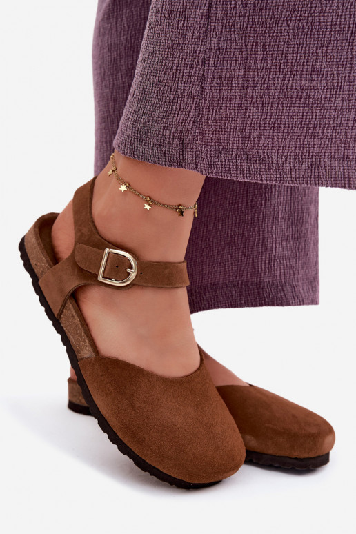 Sandalias de cuero de ante con dedos cerrados Tai turiciejka H7365-02 marrones
