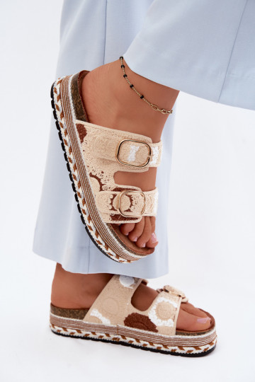 Zapatillas de ganchillo Glimma con plataforma y hebillas en color arena