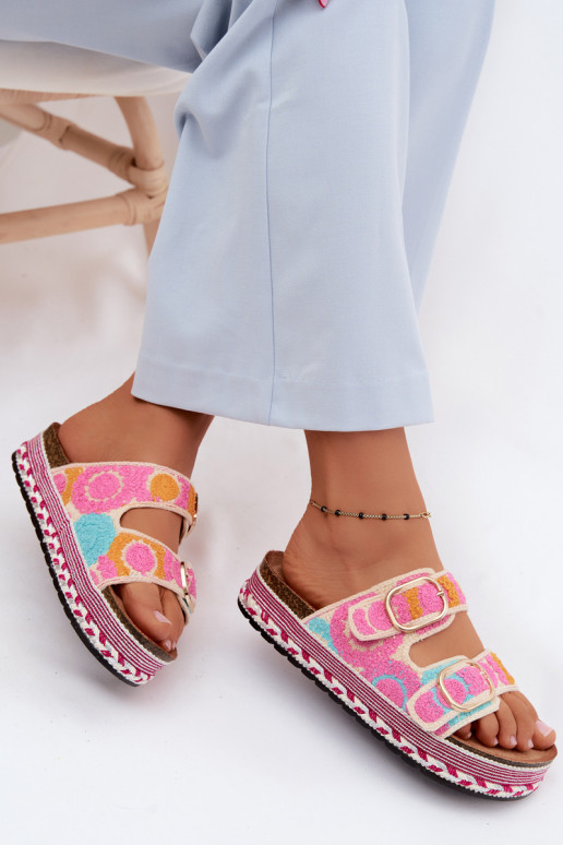 Zapatillas de ganchillo Glimma con plataforma y hebillas en color rosa