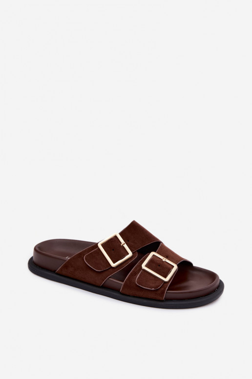 Chanclas de color chocolate de ante sintético para mujer con hebillas doradas Selissea