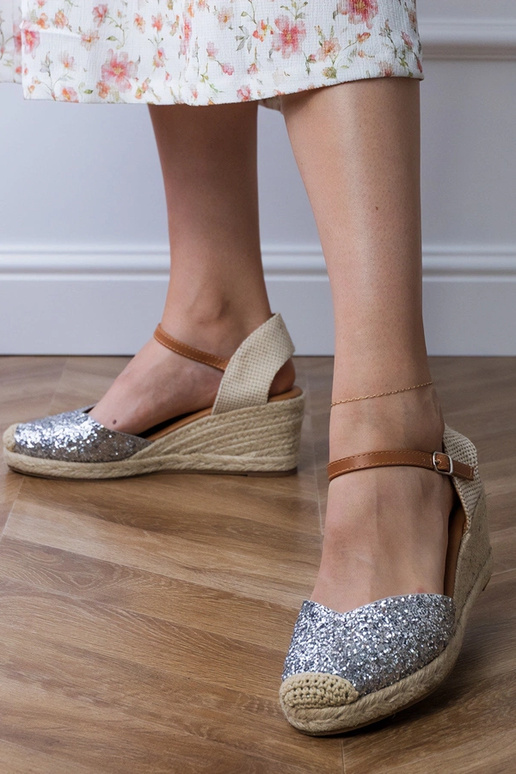 Sandalias plateadas brillantes de plataforma Saluni