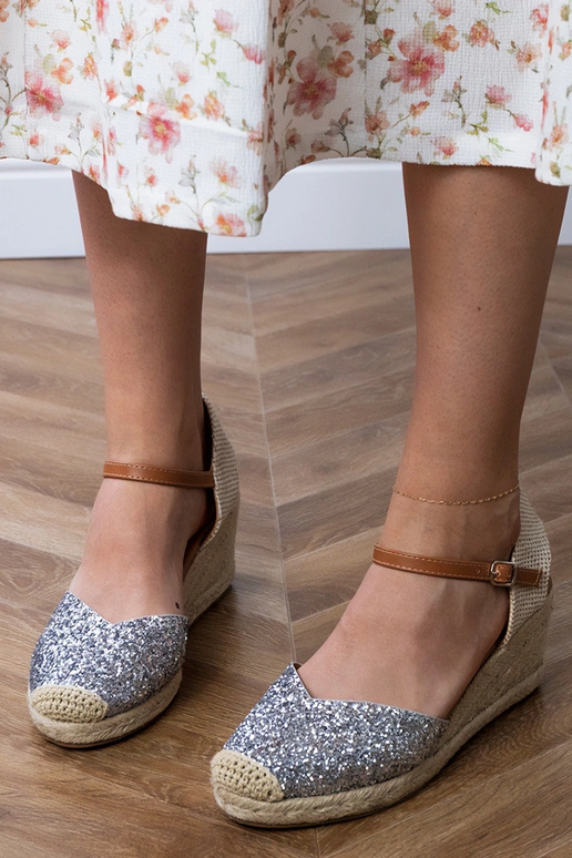 Sandalias plateadas brillantes de plataforma Saluni