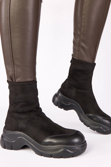 Botines negros de ante sintético con suela gruesa Alana 2