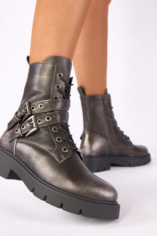 Botines metálicos en plataforma con hebillas decorativas Ruthy