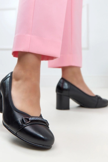 Zapatos negros de cuero con plantilla contorneada Cambell 2