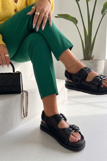 Sandalias negras con correas ajustables Mila 2