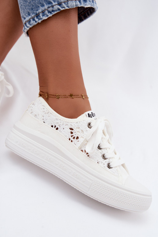 Zapatos casual blancos con plataforma y elementos recortados Lee Cooper LCIN-26-44-4485