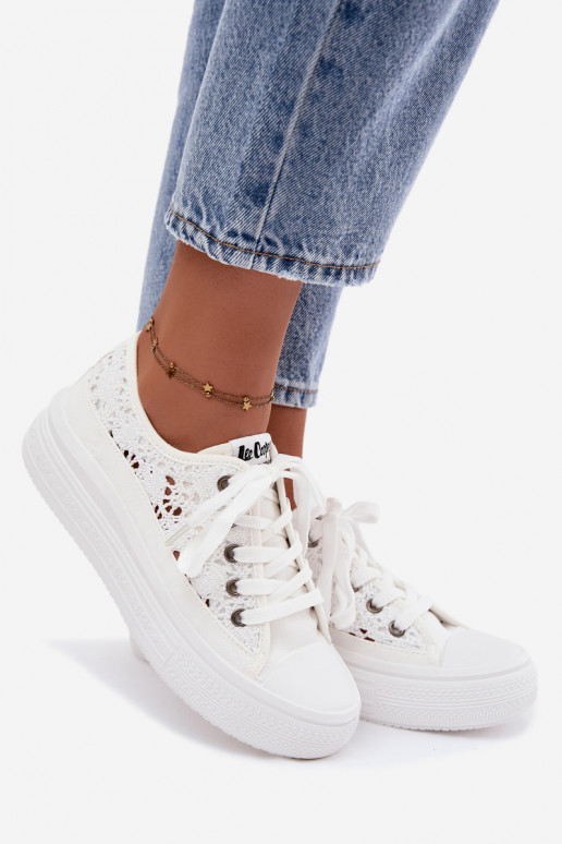 Zapatos casual blancos con plataforma y elementos recortados Lee Cooper LCIN-26-44-4485