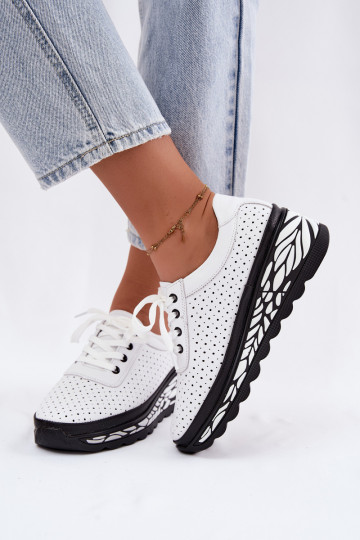 Zapatos blancos para mujer con elementos calados y plataforma Morra