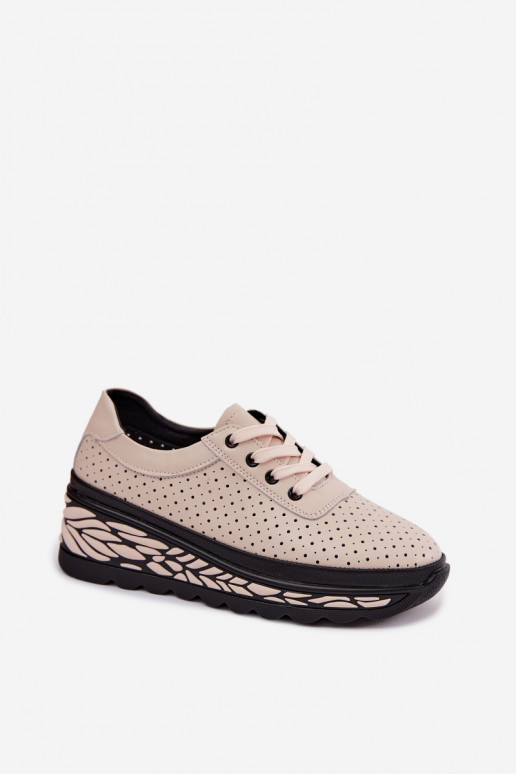 Zapatos de color arena para mujer con elementos calados y plataforma Morra