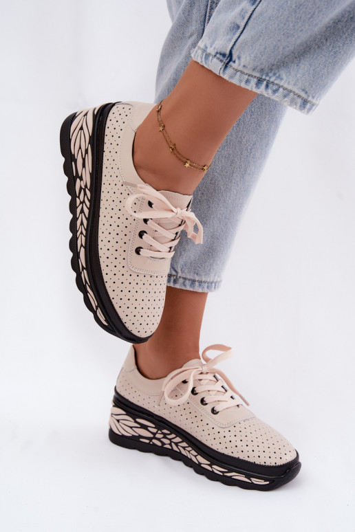 Zapatos de color arena para mujer con elementos calados y plataforma Morra