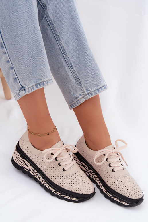 Zapatos de color arena para mujer con elementos calados y plataforma Morra