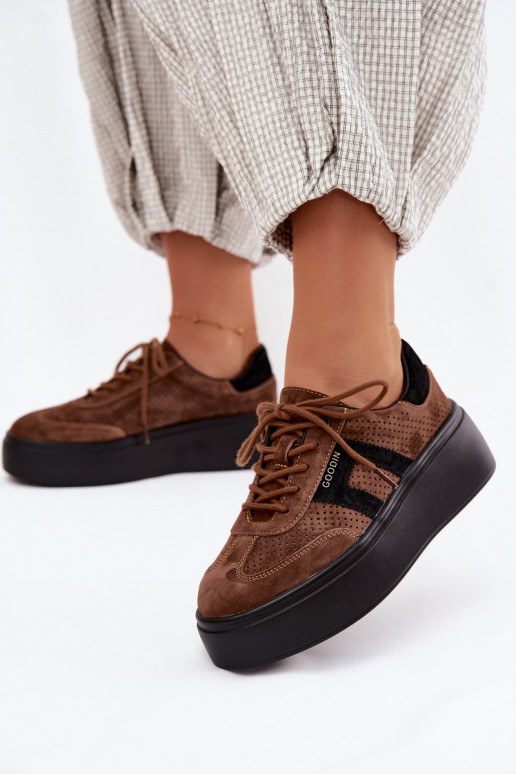 Zapatillas marrones para mujer con plataforma y perforación Umbry