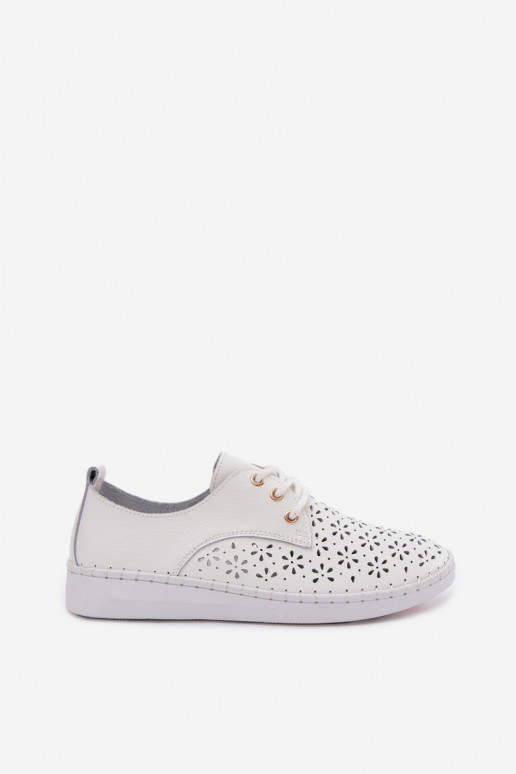 Zapatos blancos para mujer con elementos calados Softie