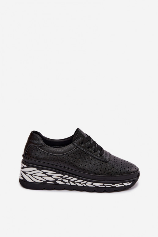 Zapatos negros para mujer con elementos calados y plataforma Morra