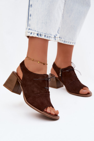 Zapatos de tacón elegantes de cuero con detalles estilizados Zazoo 40523 en color chocolate 2