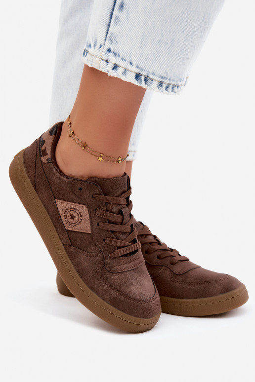 Zapatillas brillantes para mujeres Big Star UU274017 en color marrón