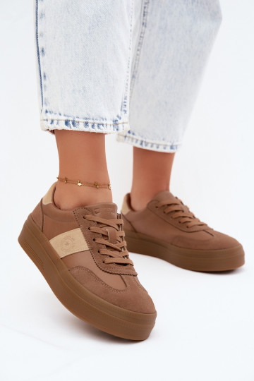 Zapatillas de deporte para mujeres con plataforma Big Star UU274015 en color marrón 2