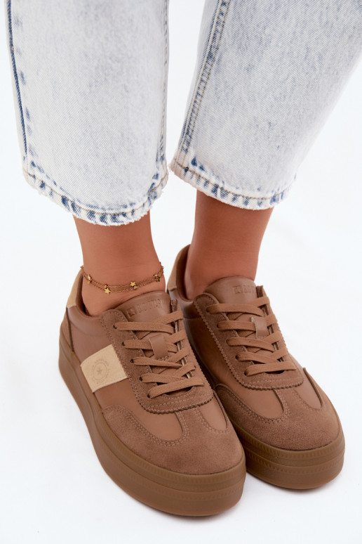 Zapatillas de deporte para mujeres con plataforma Big Star UU274015 en color marrón