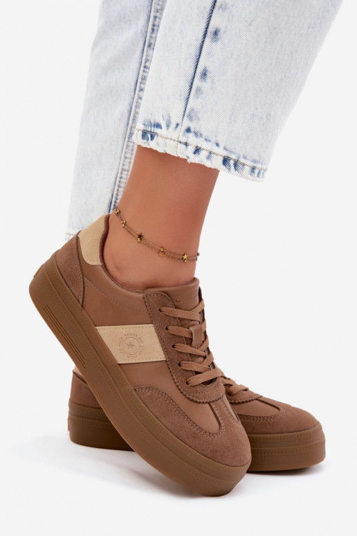 Zapatillas de deporte para mujeres con plataforma Big Star UU274015 en color marrón