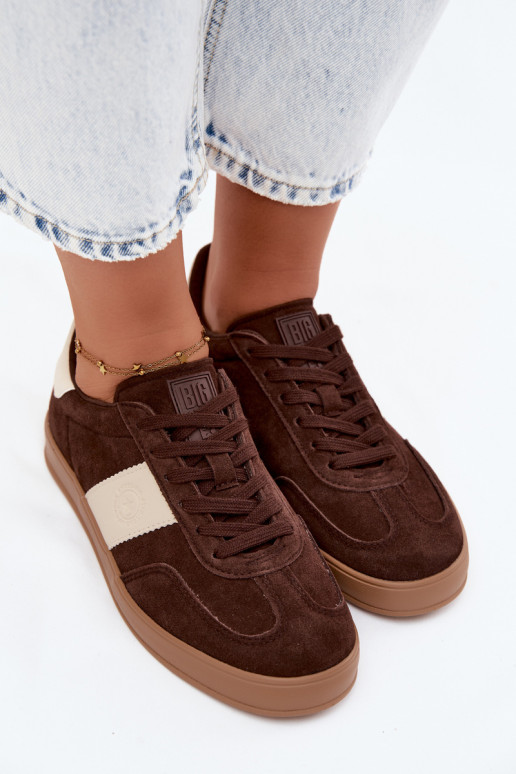 Zapatillas de deporte para mujeres de ante sintético Big Star UU274008 en color chocolate