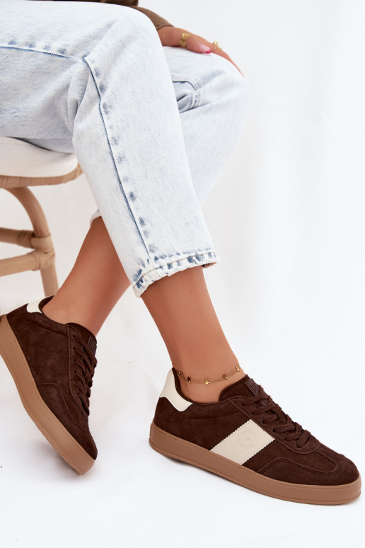 Zapatillas de deporte para mujeres de ante sintético Big Star UU274008 en color chocolate