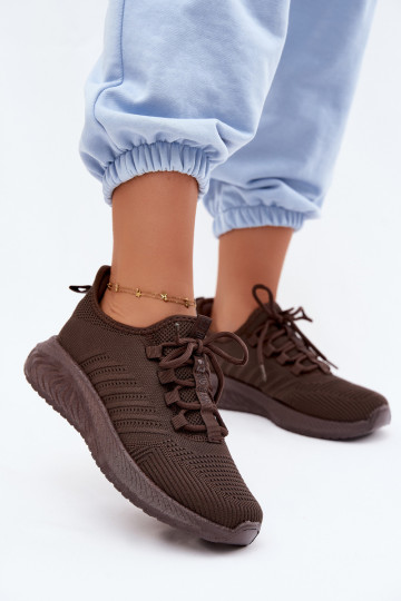 Zapatos deportivos slip-on para mujeres Big Star UU274055 en color chocolate 2