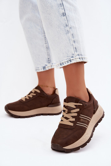Zapatillas de deporte para mujeres con plataforma Big Star UU274040 en color chocolate