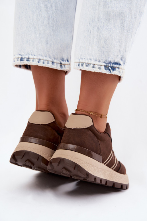 Zapatillas de deporte para mujeres con plataforma Big Star UU274040 en color chocolate