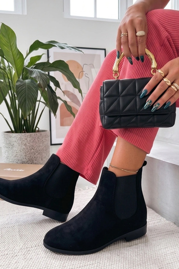 Botines negros con caña elástica Cinzia 2