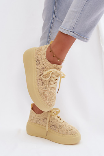 Zapatos casual amarillos con plataforma y motivos de encaje Evalora