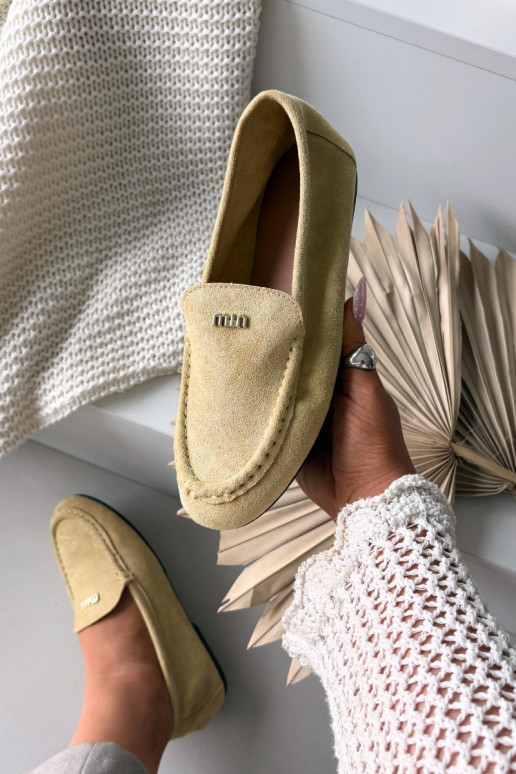 Mocasines amarillos para mujer con detalles dorados Sarivelle
