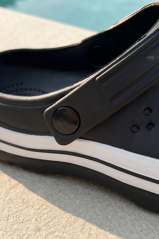 Zapatillas ligeras para hombre en negro Tai Turiravena