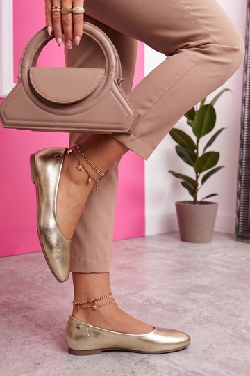 Bailarinas doradas con plantilla suave Corra