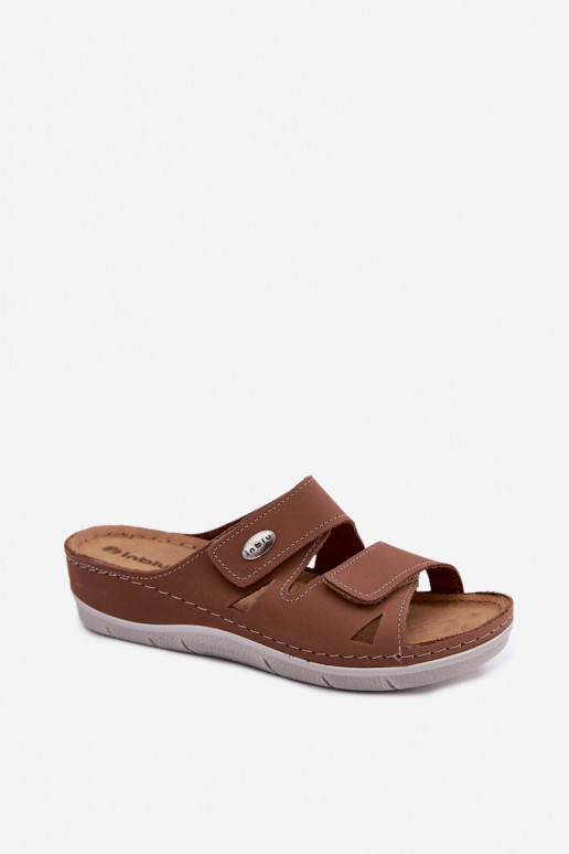 Zapatillas de cuero para mujer marrón con cierres adhesivos Inblu OE0001GU