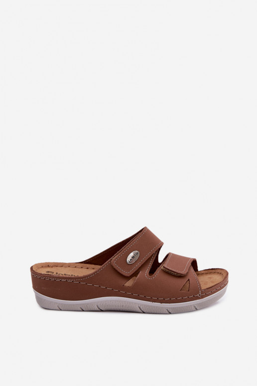 Zapatillas de cuero para mujer marrón con cierres adhesivos Inblu OE0001GU