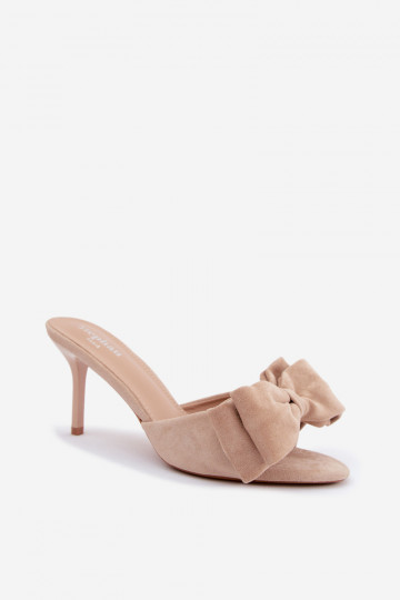 Zapatillas de mujer con tacones delgados y lazos en ante color arena Tai turignolia 2