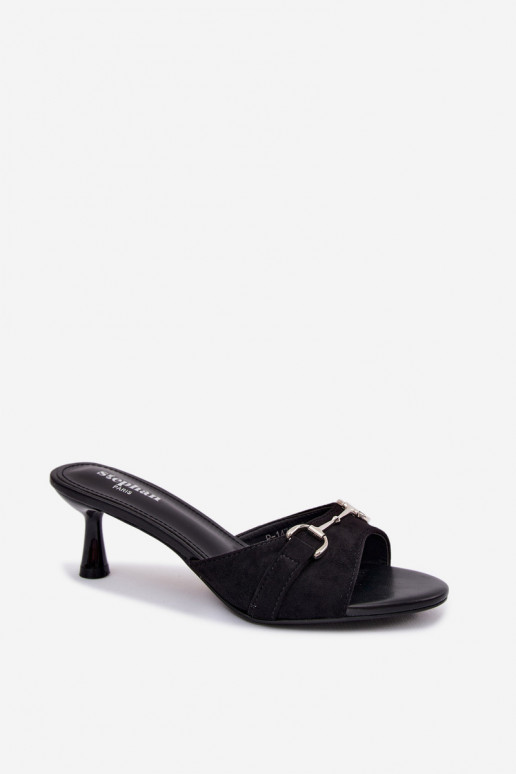 Zapatillas negras para mujer con elementos ornamentales en tacón bajo Poppia