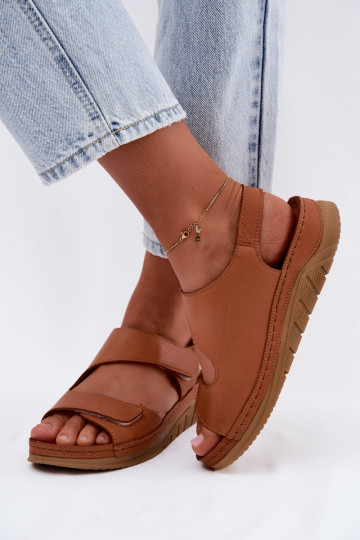 Sandalias marrones para mujer con plataforma y cierres adhesivos 2