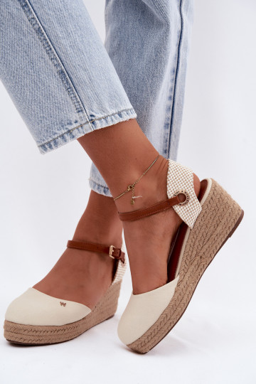 Espadrilles de color arena con plataforma