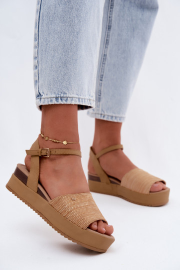Sandalias de color arena para mujer con plataforma 2