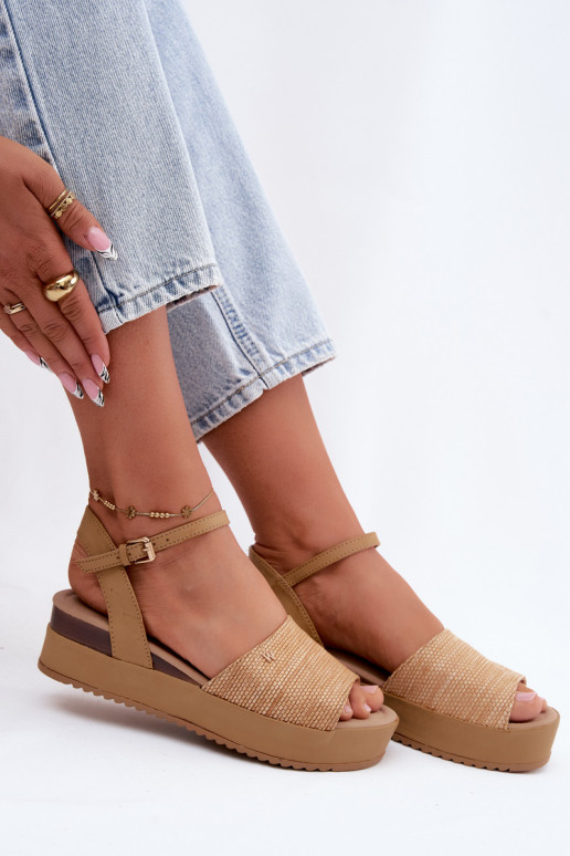 Sandalias de color arena para mujer con plataforma