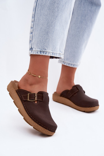Zapatillas con hebillas Inblu, color chocolate
