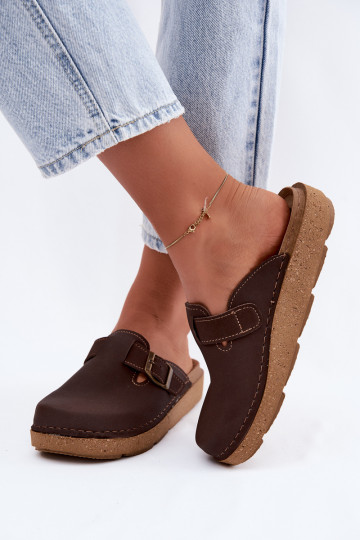Zapatillas con hebillas Inblu, color chocolate 2
